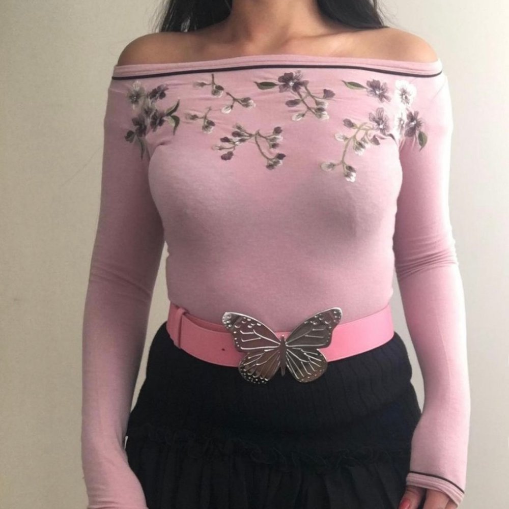 Blumarine – RARE Lilac off shoulder embroidered top